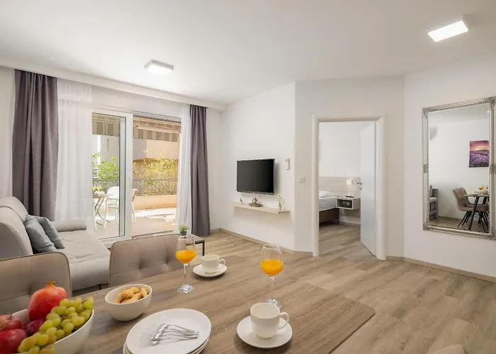 Adria Mare Ii * Makarska