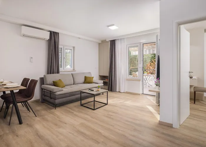 Adria Mare Ii Apartment *