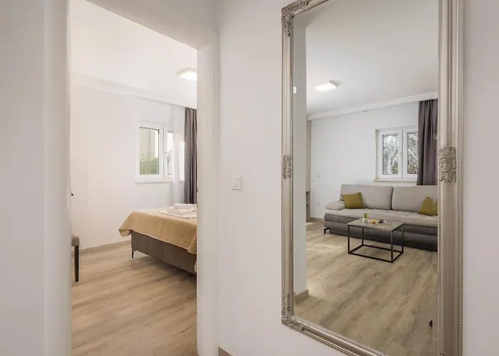 Adria Mare Ii Makarska